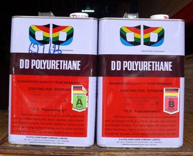 ยูนีเทนยี่ห้อ DD ภายในเงาขนาด 3.785 ลิตร เนื้อฟิล์มเเข็งมีความเงางามสูง แห้งเร็ว ยูนีเทนยี่ห้อ DD ภายในเงาขนาด 3.785 ลิตร เนื้อฟิล์มเเข็งมีความเงางามสูง แห้งเร็ว